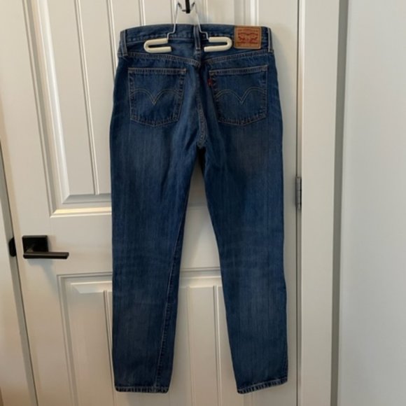 Levi's 501's Button Fly Medium Wash - Picture 3 of 7